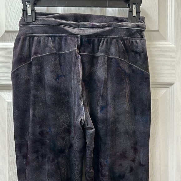 LIKE NEW! Lululemon Ready to Crush High-Rise Jogger Crop - Picture 11 of 16